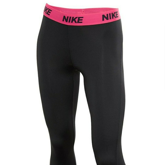 nike victory base layer tight fit capri